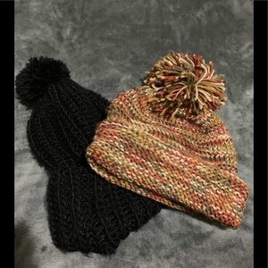 Pompom toque hats 2/1 price preloved